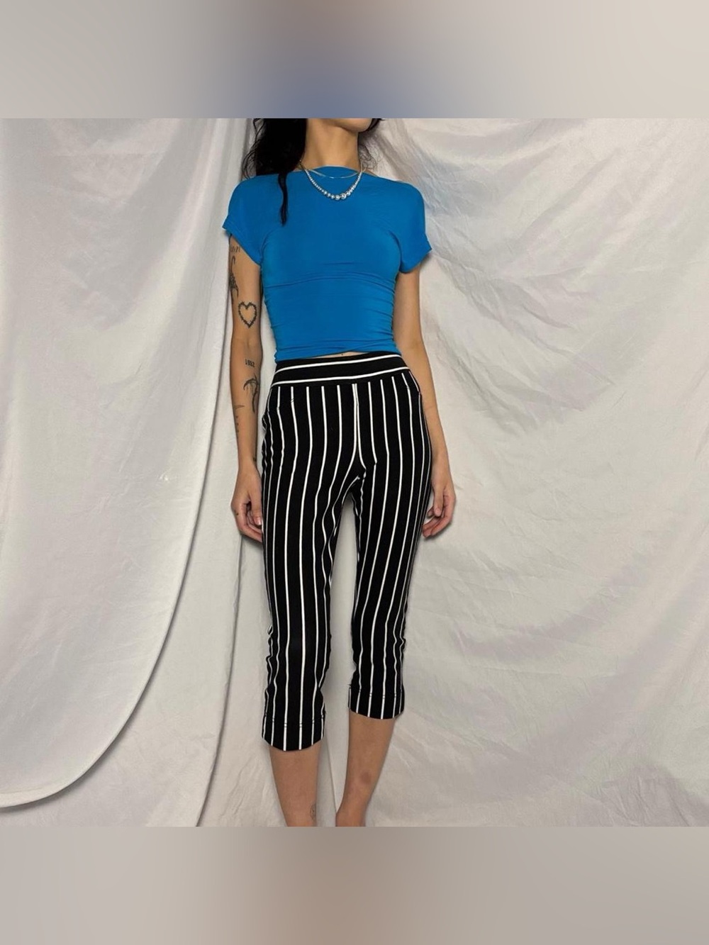 Black & White Luxe Slims Striped Capri Pants Medium
